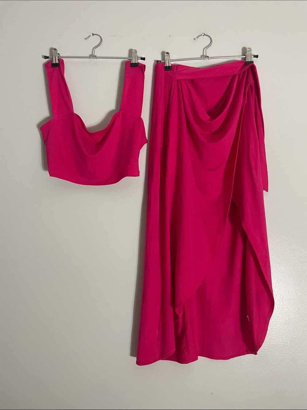 Reformation Two Piece Set Fuchsia Pink Draped Crop Top Midi Skirt XS Vacation